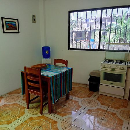 Teresita'S House Suites Con Cocina Privada بويرتو بكويريزو مورينو المظهر الخارجي الصورة